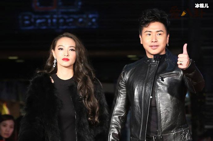 郑云灿欧弟合影