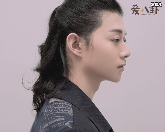 霍尊为何一直长发