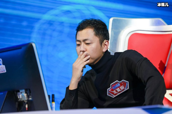 戚薇发文怼鲍橒