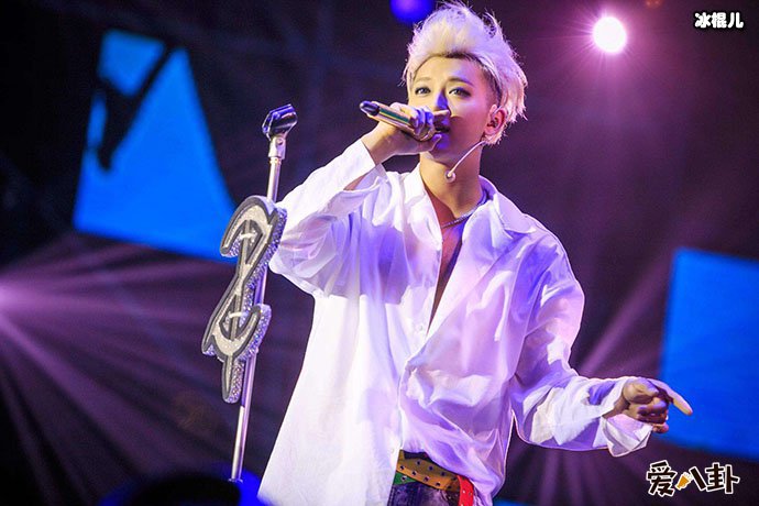 黄子韬和鹿晗点评方式谁更受欢迎