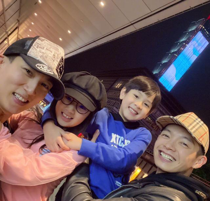 吴尊和辰亦儒的合照