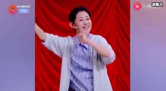 60岁倪萍跳火箭少女舞