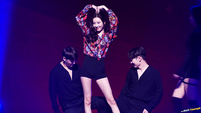 “南韩第一美腿”宣美