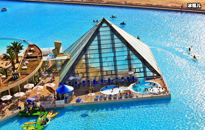 阿尔加罗沃泳池