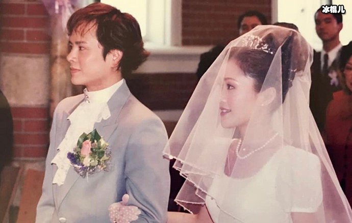 梁小冰陈嘉辉结婚照