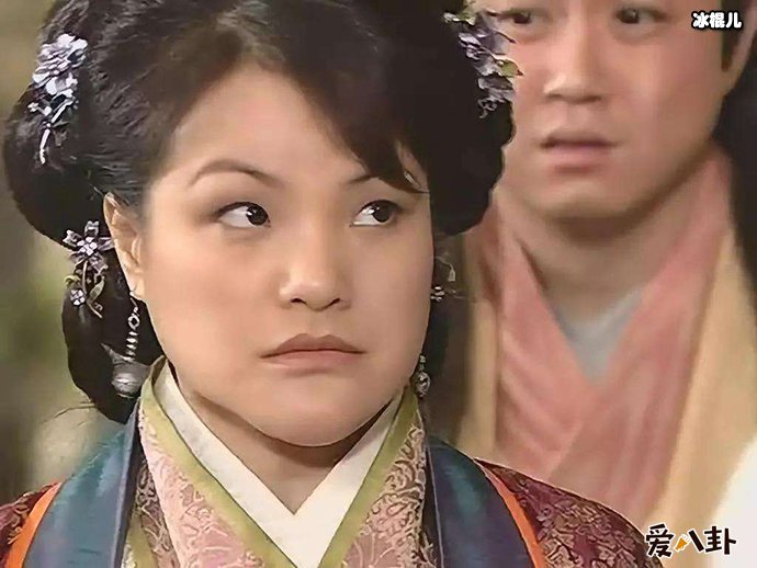 马蹄露在内地做慈善感人