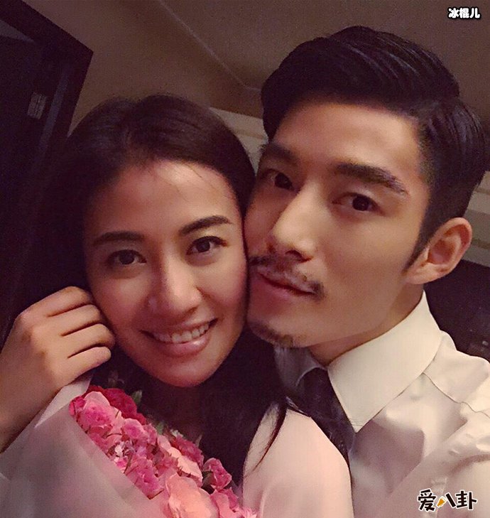 叶璇和小默交往后经常被吐槽