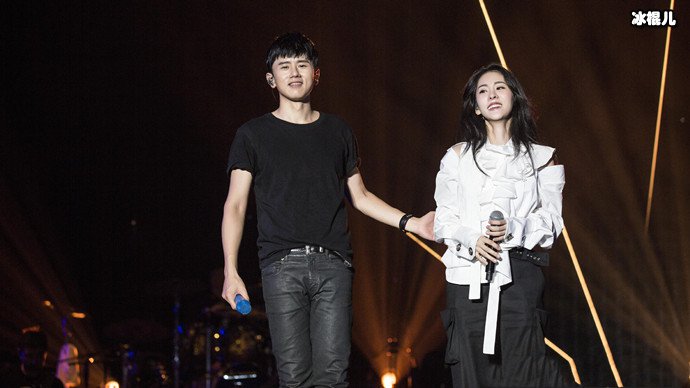 张碧晨张杰同台献唱