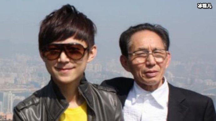 何炅与父亲何畏