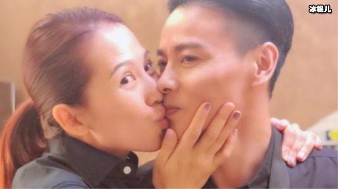 蔡少芬和老公另类官宣