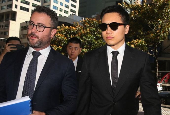 高云翔庭审落泪