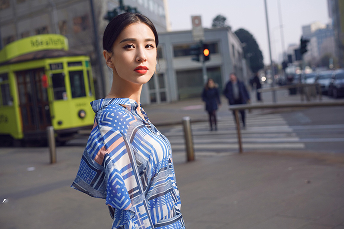 黄圣依与周星驰解约是怎么回事