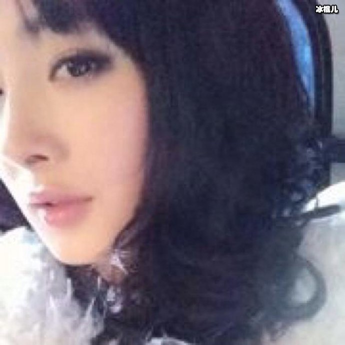 杨幂为什么不换微博头像 