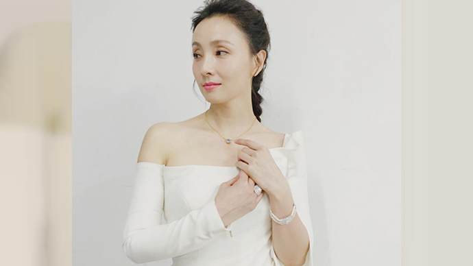 陶虹自曝患抑郁症退隐