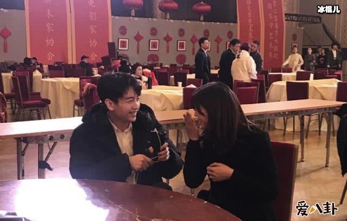 陈晓陈妍希久违同框.