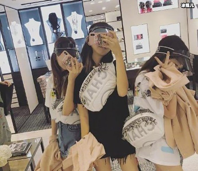 曾被曝与闺蜜逛街花十万