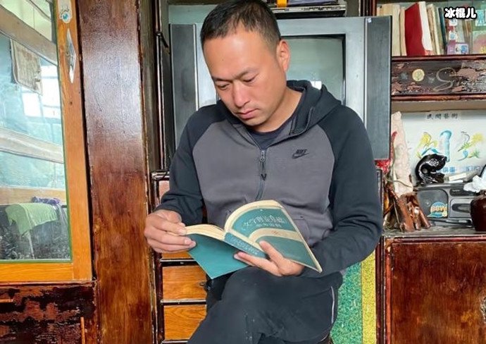 抖音张同学回应走红没有团队