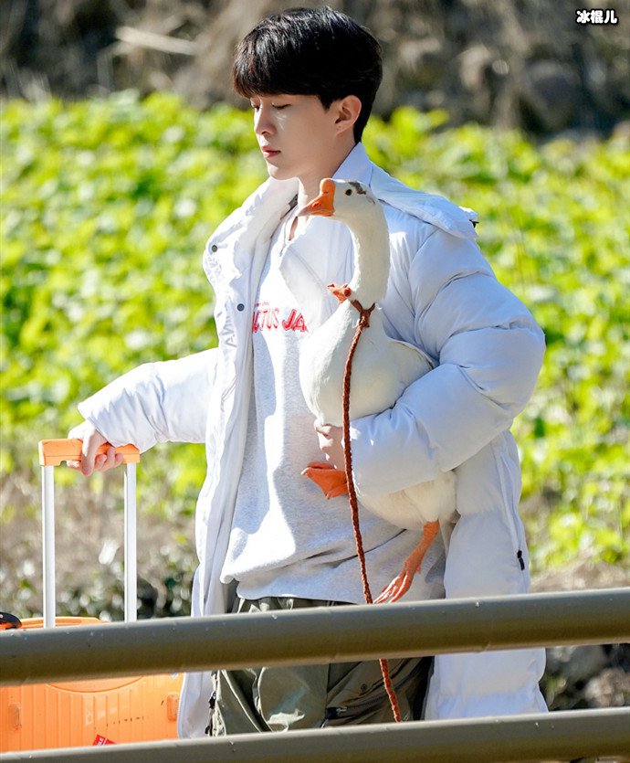 我们的客栈范丞丞