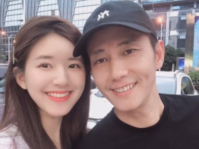 赵露思和爸爸直播