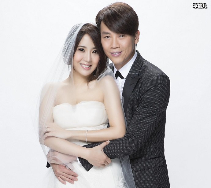 陶喆和妻子甜蜜合影