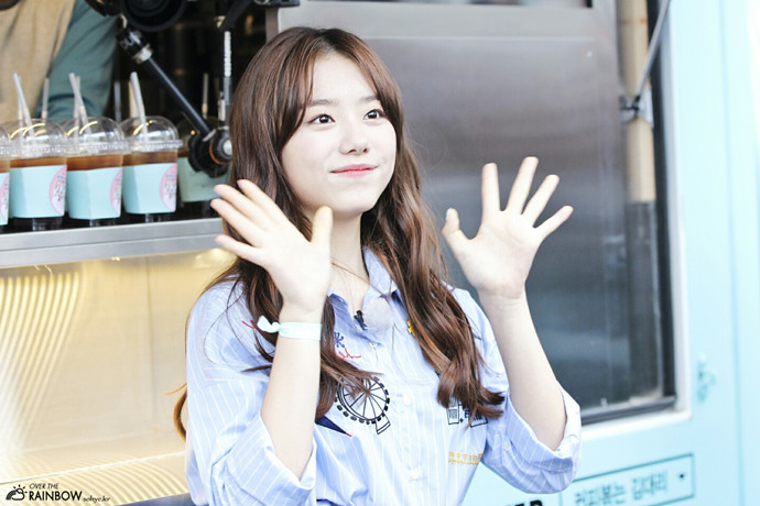 金素慧出道后活动现场