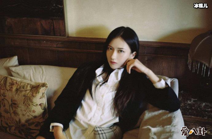 许佳琪和吴哲晗是什么关系