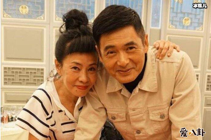 周润发老婆是干嘛的 