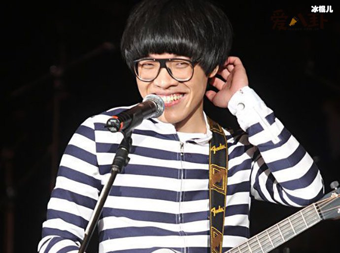 在我眼前却又消失不见是什么歌