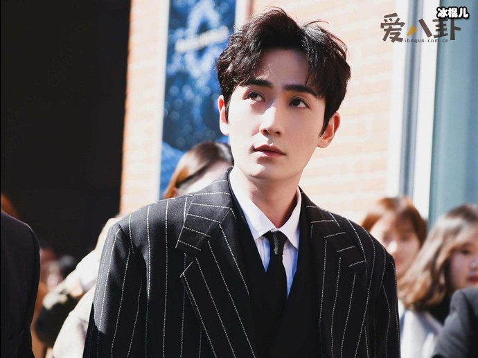 朱一龙风格路线改变