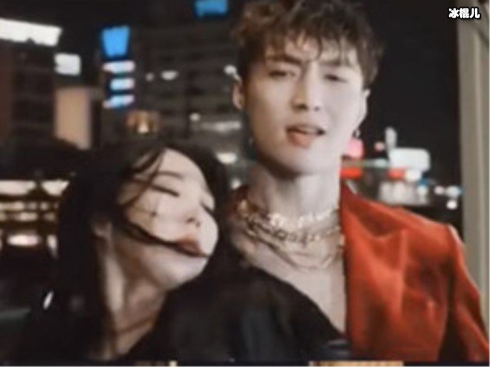 张艺兴恋爱迹象