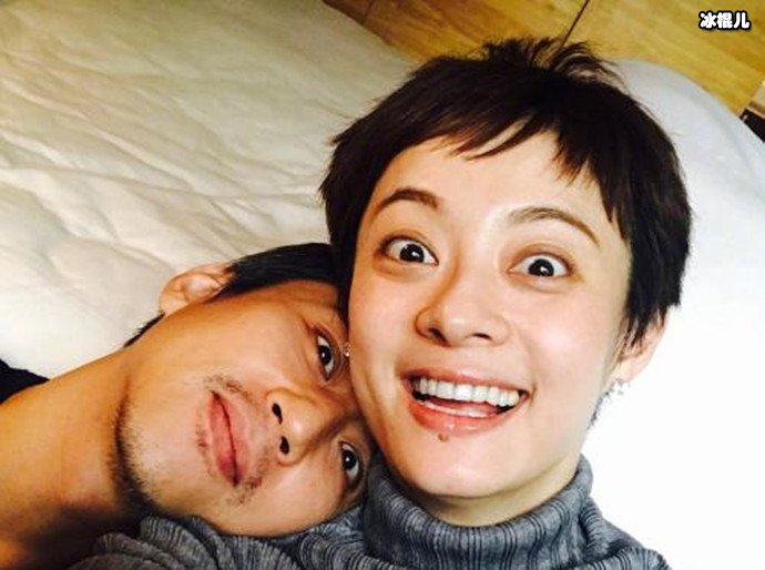 孙俪邓超搞怪自拍