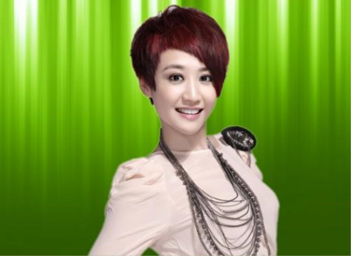 左岩不但颜值高学历也高