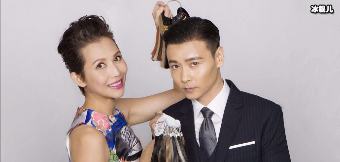 张晋蔡少芬夫妻合影，很有夫妻相