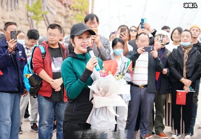 刘晓庆新剧开机仪式