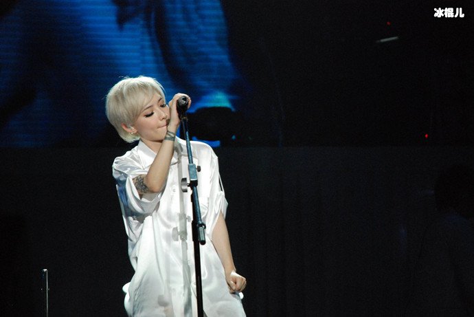 范晓萱摘除子宫