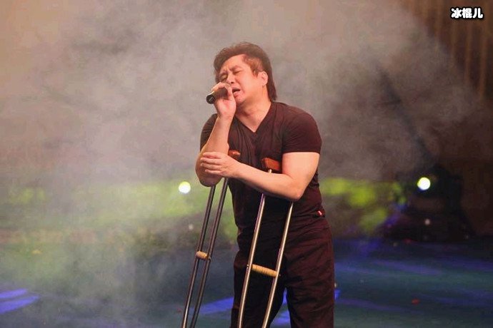 歌手郑智化照片