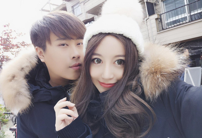 英雄联盟white女友是谁