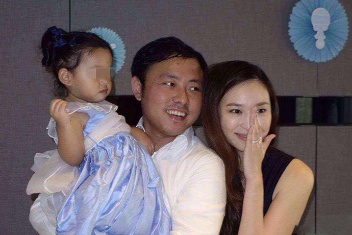 纪晓波为何久久未娶吴佩慈