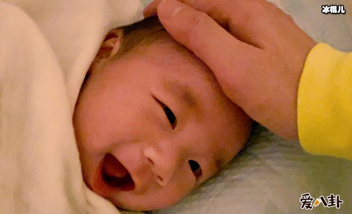 古巨基晒儿子照片