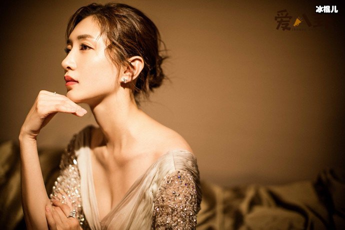 江疏影斥责造谣者