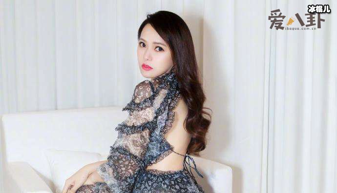 伊能静谈教队友唱歌