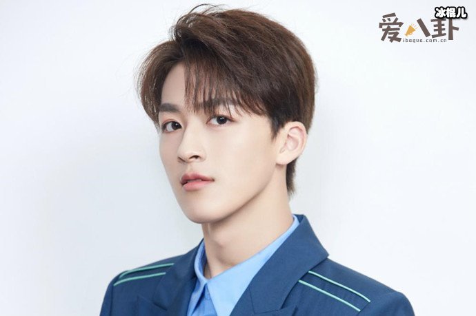 何洛洛2021年高考吗