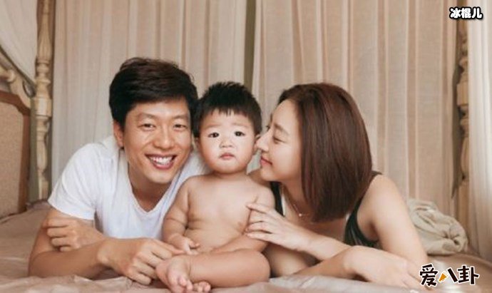 凌潇肃唐一菲一家