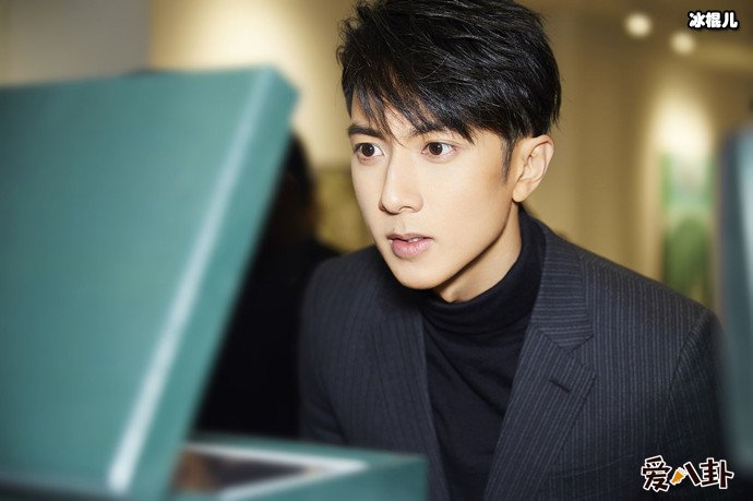 飞轮海男神吴尊