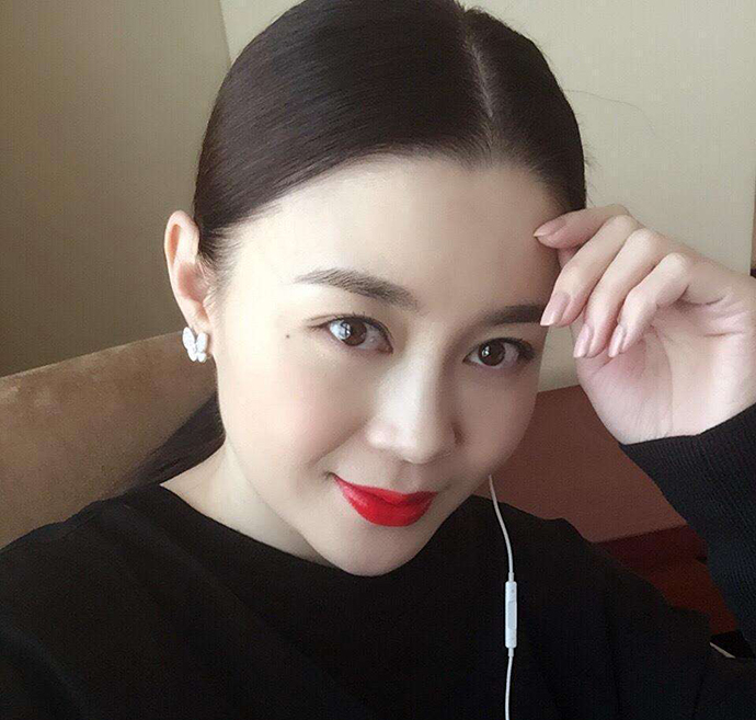 关婷娜多次感谢恩师赵本山的提携