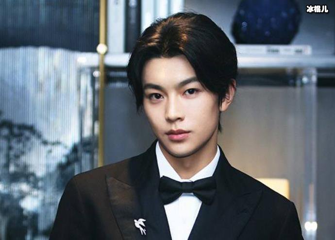 万雨航个人资料