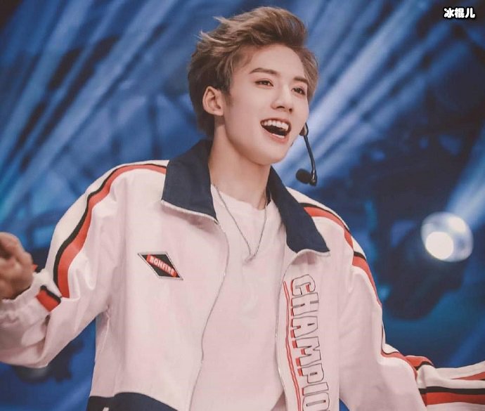 邓超元青春有你照片