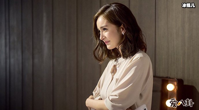 杨幂出道以来争议多