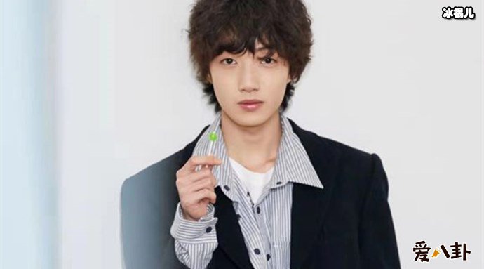 杠杠吕绍聪写真