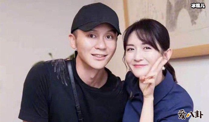 暴瘦的李晨跟谢娜合照